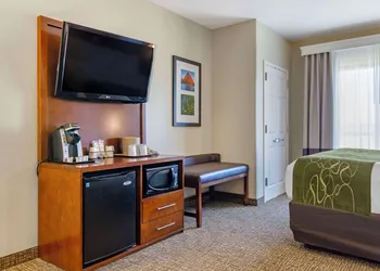 Comfort Suites Helena Airport hotel thumbnail 8