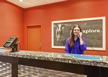 Hampton Inn by Hilton Chilliwack hotel thumbnail 6