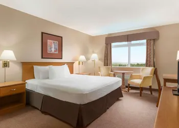 Days Inn & Conference Centre by Wyndham Oromocto hotel thumbnail 6