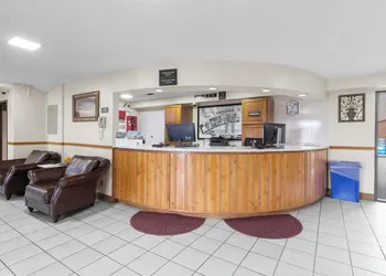 Super 8 by Wyndham Ogallala hotel thumbnail 2