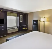 Hampton Inn & Suites Elyria hotel detail image 5