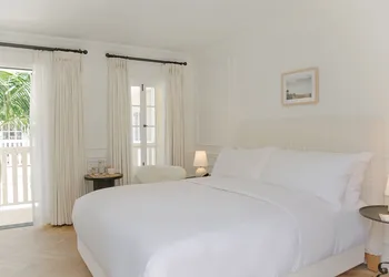Cara hotel thumbnail 6