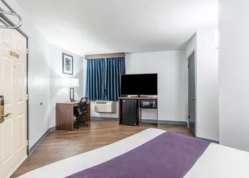 Americas Best Value Inn Searcy hotel thumbnail 6