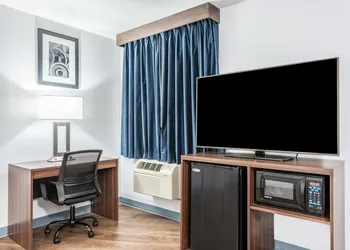 Americas Best Value Inn Searcy hotel thumbnail 8