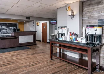 Hampton Inn Fall River/Westport hotel thumbnail 2