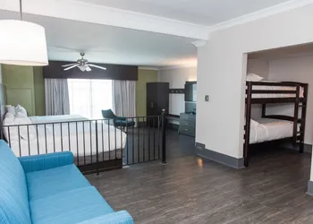 Holiday Inn Express & Suites Columbia-Fort Jackson by IHG hotel thumbnail 5
