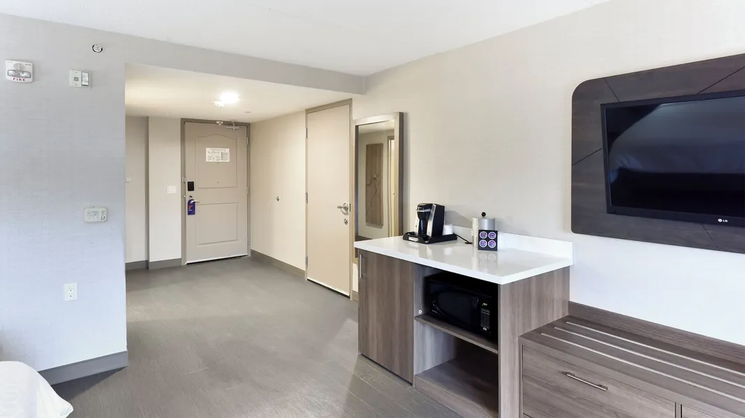 Holiday Inn Express Hotel & Suites Waterloo - St Jacobs by IHG hotel detail image 6