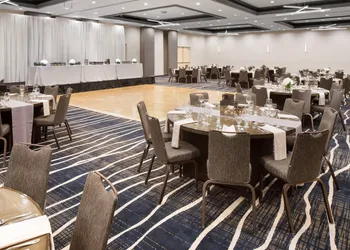 Delta Hotels by Marriott Minneapolis Northeast hotel thumbnail 2