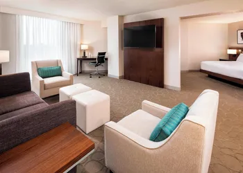 Delta Hotels by Marriott Minneapolis Northeast hotel thumbnail 7