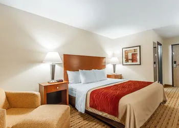 Quality Inn & Suites Eau Claire University Area hotel thumbnail 4