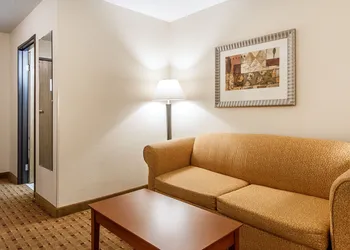 Quality Inn & Suites Eau Claire University Area hotel thumbnail 5