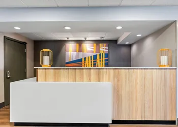 Spark by Hilton Bardstown hotel thumbnail 5