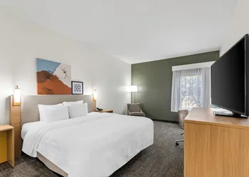 Spark by Hilton Bardstown hotel thumbnail 8