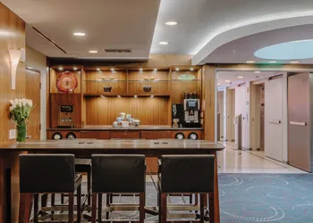Club Quarters Hotel in San Francisco hotel thumbnail 4