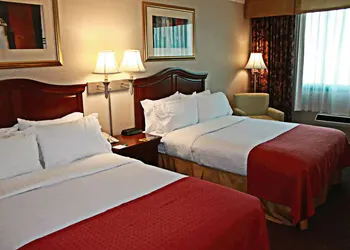 Days Inn by Wyndham Warren hotel thumbnail 3