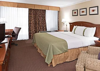 Days Inn by Wyndham Warren hotel thumbnail 4