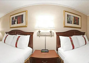 Days Inn by Wyndham Warren hotel thumbnail 5