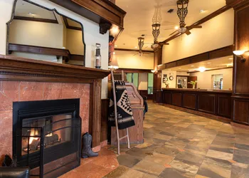Oxford Suites Pendleton hotel thumbnail 3