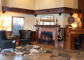 Oxford Suites Pendleton hotel thumbnail 6