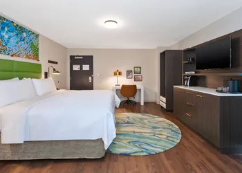 Hotel Indigo Rochester – Mayo Clinic Area by IHG hotel thumbnail 8