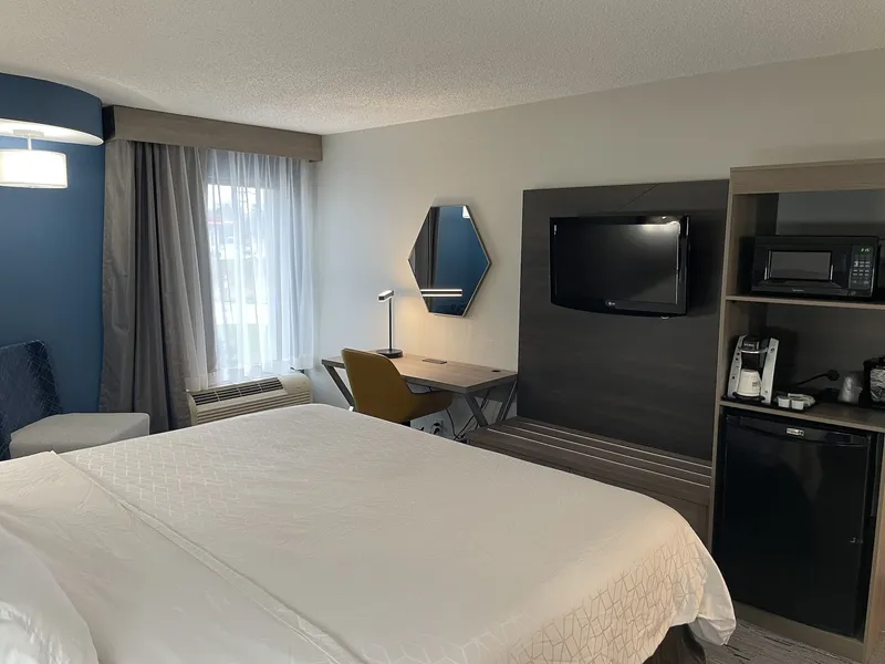 Holiday Inn Express Burlington by IHG hotel detail image 6