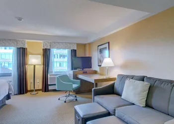 Hampton Inn & Suites Boston Crosstown Center hotel thumbnail 8