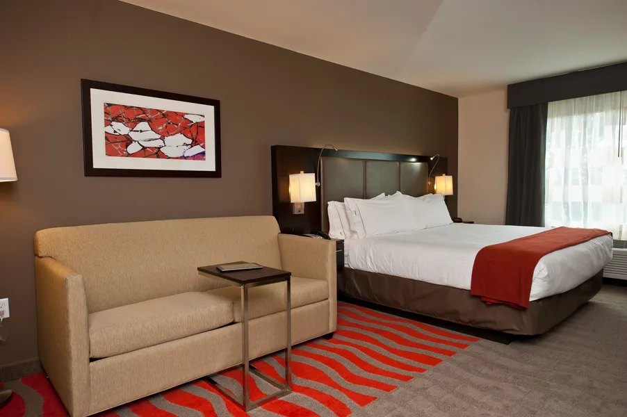 Holiday Inn Express & Suites Columbus - Easton Area by IHG hotel detail image 6
