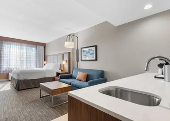 Holiday Inn Express Coralville by IHG hotel thumbnail 7