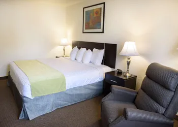 Americas Best Value Inn New Paltz hotel thumbnail 8