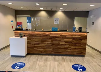 Hampton Inn & Suites Syracuse Dewitt hotel thumbnail 6