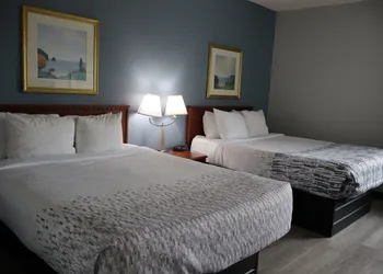 Baymont by Wyndham Hot Springs On the Lake hotel thumbnail 6