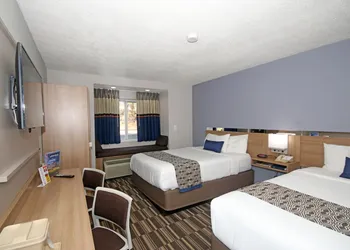 Microtel Inn by Wyndham Greensboro hotel thumbnail 8