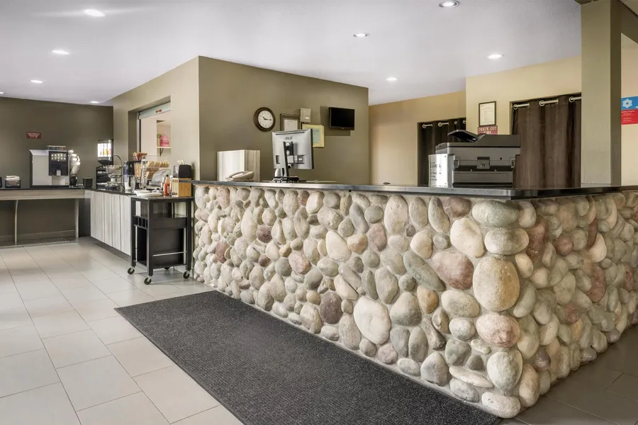 SureStay Plus Hotel by Best Western Lethbridge hotel detail image 2