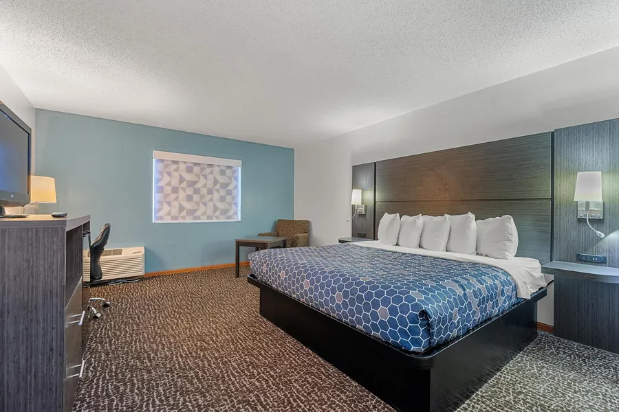 Chicago Club Inn & Suites hotel detail image 6