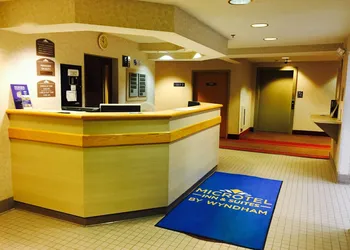Microtel Inn & Suites by Wyndham Baldwinsville/Syracuse hotel thumbnail 2