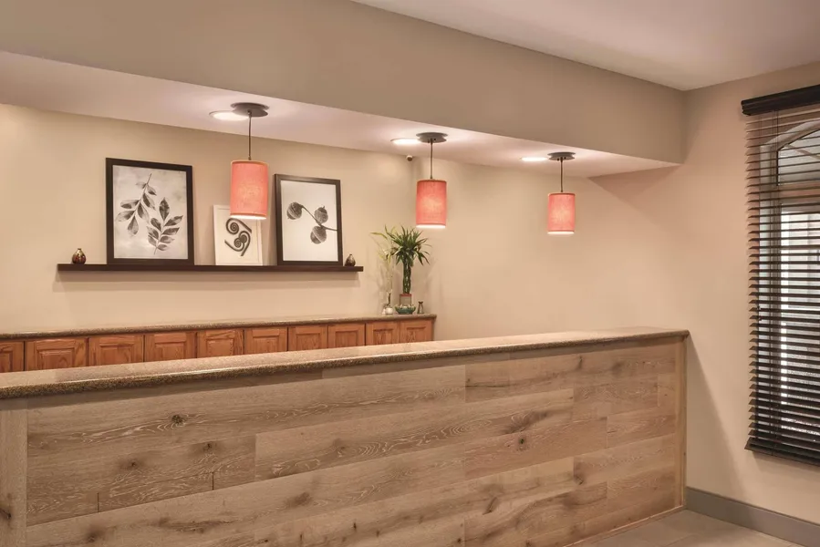 Country Inn & Suites by Radisson, Valparaiso, IN hotel detail image 2