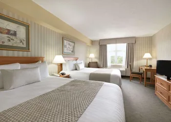 Days Inn by Wyndham Orillia hotel thumbnail 6