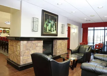 Hampton Inn & Suites Temecula hotel thumbnail 2