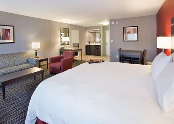 Hampton Inn & Suites Temecula hotel thumbnail 7