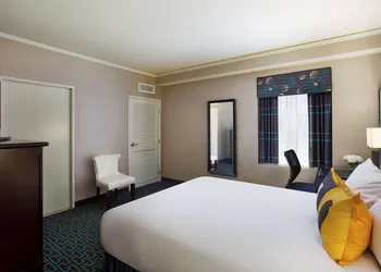 Juniper Hotel Cupertino, Curio Collection by Hilton hotel thumbnail 8