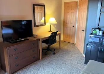 Crossroads Hotel and Event Center hotel thumbnail 3