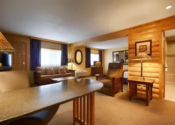 Crossroads Hotel and Event Center hotel thumbnail 6