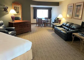 Crossroads Hotel and Event Center hotel thumbnail 8