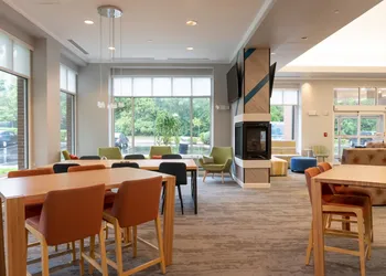 Hilton Garden Inn Plymouth hotel thumbnail 8