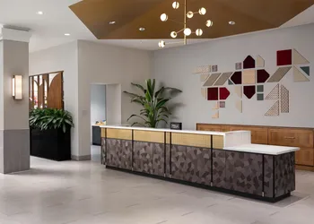 Embassy Suites Lincoln hotel thumbnail 3