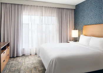 Embassy Suites Lincoln hotel thumbnail 4