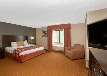 AmericInn by Wyndham Coralville hotel thumbnail 4