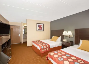 AmericInn by Wyndham Coralville hotel thumbnail 6