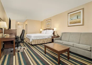 Holiday Inn Conference Center Edmonton South by IHG hotel thumbnail 8