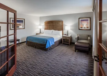 Holiday Inn Express & Suites Carpinteria by IHG hotel thumbnail 5